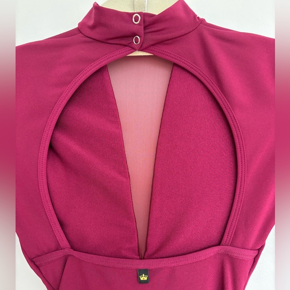 MARIIA Long Sleeve Dance Leotard w/Cutout Back, Size P, Excellent Condition - Picture 7 of 10